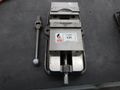 Kurt D-675 6" Machine Vise, Steel Jaws, Handle- Auction Item