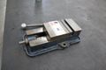 Kurt D-40 4" Machine Vise, Steel Jaws, Handle- Auction Item