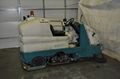 TENNANT 8300 SWEEPER SCRUBBER