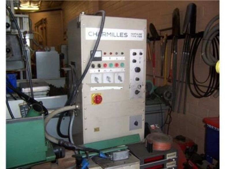 EQUIPPED WITH  ISOPULSE TYPE 25, SONY DRO, 220/3PH, LISTA CABINET & BASE Not under power 2nd owner