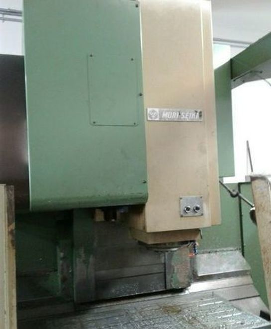 X 40 "  Y 21.65 "  Z 21.65 "  Power 15 hp  RPM 6000 rpm  # ATC 30  Table-W 55 "  Table-L 21 "  Taper CAT 40  Control CNC (FANUC 10M)