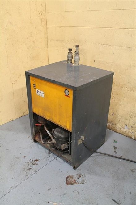 ZEKS MODEL #150HSBA100 AIR DRYER: STOCK #58227