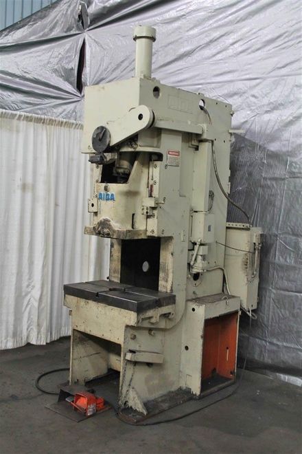 55 TON AIDA MODEL #PC-5(2) SINGLE CRANK GAP FRAME PRESS: STK 59295