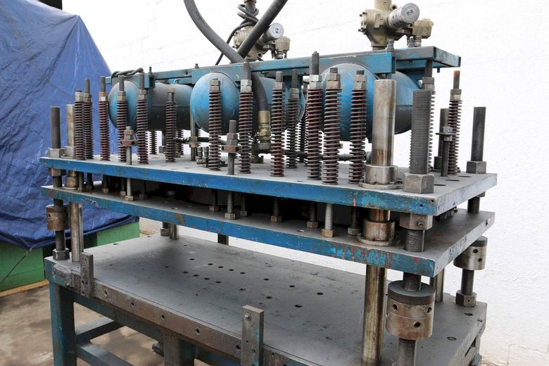 36 TON AIRAM CUTOFF PRESS: STOCK #68896