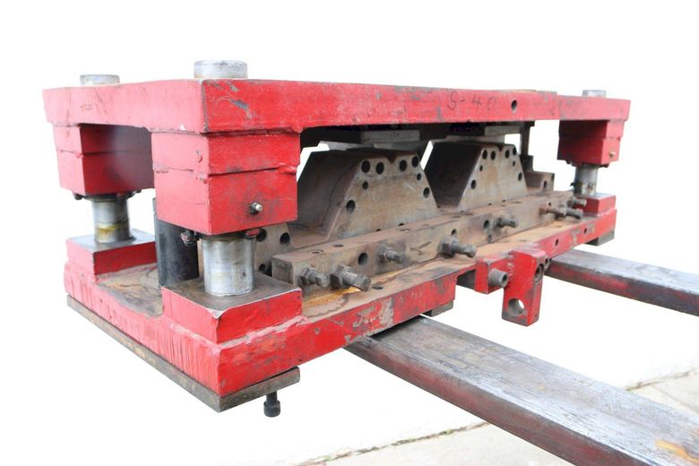 CUTOFF DIE: STOCK #