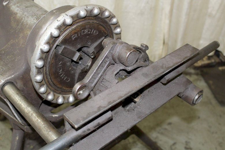 RIDGID MODEL #300 PIPE THREADER: STOCK #71909