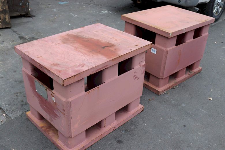 SET OF TWO CUSTOM 32' X 24' STEEL RISER BLOCKS:  STOCK #72536