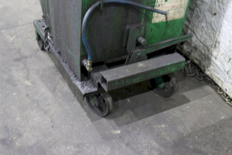 1/3 YARD ROURA PORTABLE SELF DUMPING  HOPPERS: STOCK #73755