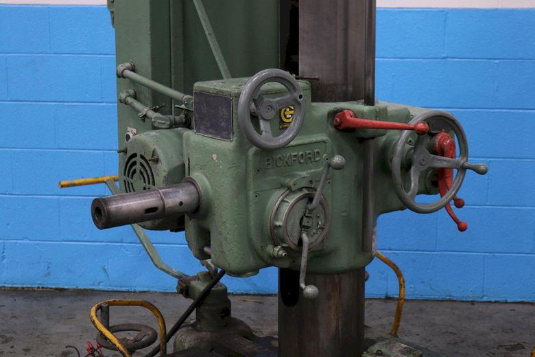9" GIDDINGS & LEWIS PORTABLE HORIZONTAL RADIAL  DRILL: STOCK #73759