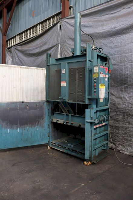 MARATHON MODEL 4830 HYDRAULIC BALER:  STOCK #73191