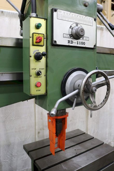 4' X 11' WILLIS RADIAL DRILL: STOCK 72588