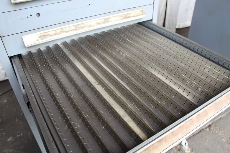10 DRAWER VIDMAR CABINET: STOCK #72071