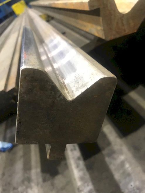 120' X 1-1/2' OPENING CINCINNATI FEMALE BRAKE DIE: STOCK 71560