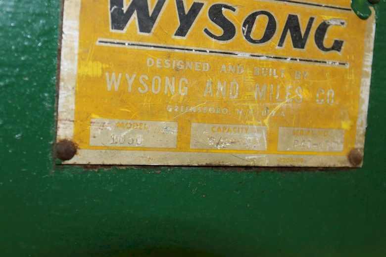 10' X 1/2" WYSONG MODEL #1050 POWER SQUARING SHEAR: STOCK #71377