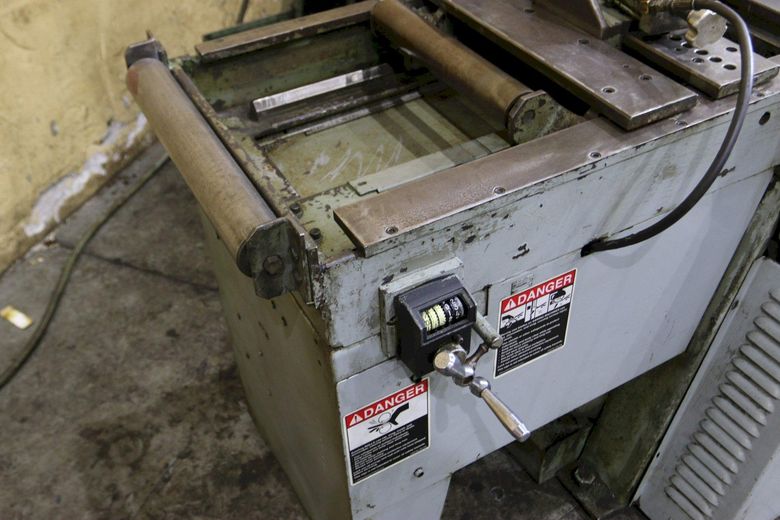 10" X 10" MARVEL MODEL V-10A AUTOMATIC MITRE VERTICAL SAW: STOCK #70609