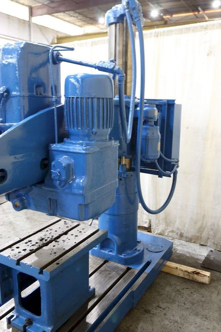 4' X 9" CARLTON MODEL #0A RADIAL DRILL: STOCK #69816