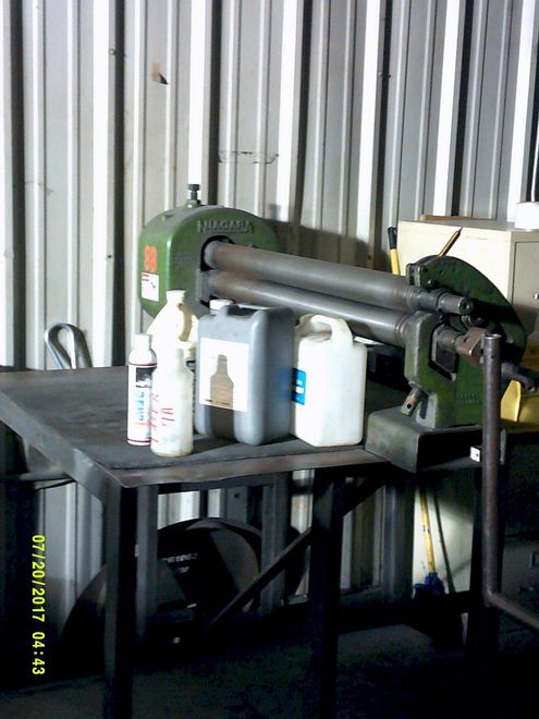 42" X 15 GA NIAGARA MODEL #341 BENCH TYPE PLATE ROLL: STOCK # 68781