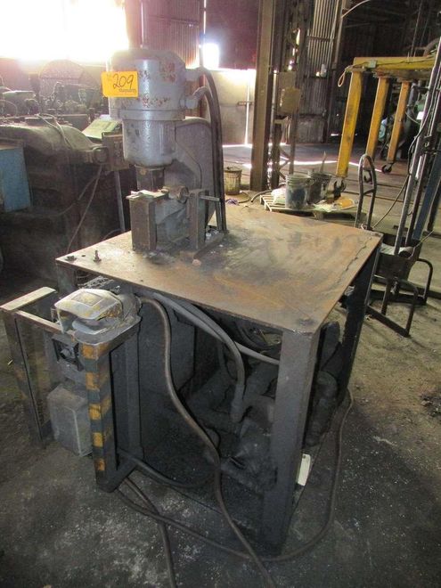 100 TON WHITNEY MODEL #790 HYDRAULIC C FRAME FLANGE PUNCH : STOCK #6811