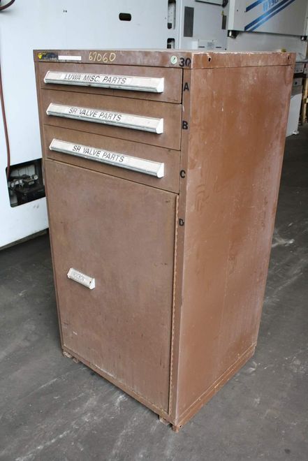 3 DRAWER 30" X 27-1/2" X 59" VIDMAR CABINET: STOCK #67060