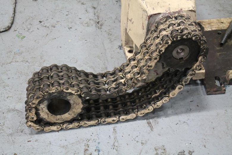 GEARBOX WITH CHAIN DRIVE: STOCK # 64130