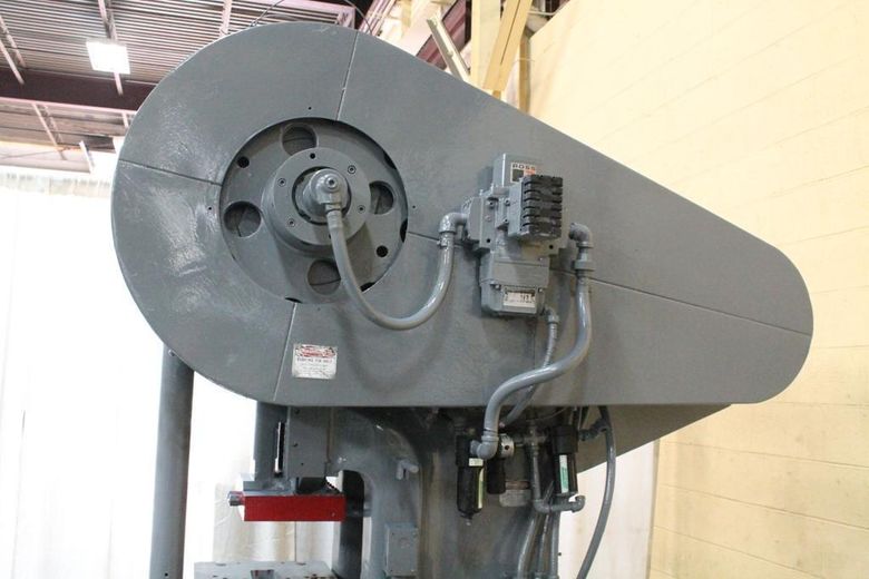 32 TON MINSTER MODEL #B-32 GAP PRESS: STOCK # 64198