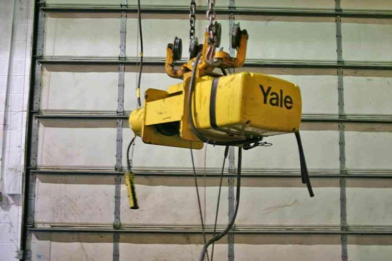 1 TON YALE ELECTRIC CABLE TYPE HOIST: STOCK #50133