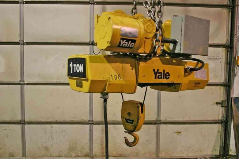 1 TON YALE ELECTRIC CABLE TYPE HOIST: STOCK #50125