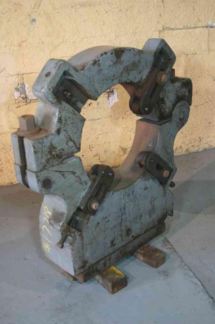19' 4-POINT ROLLER TYPE STEADY REST:  STOCK #17718