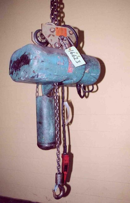 1 TON ELECTRIC HOIST: STOCK #16623