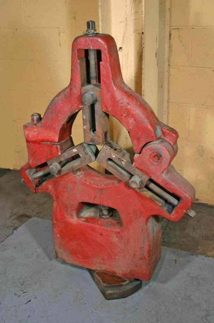 11' 3-POINT ROLLER STEADY REST:  STOCK #14876