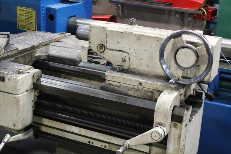 18" SWING X 30" LODGE AND SHIPLEY ENGINE LATHE STOCK #64368