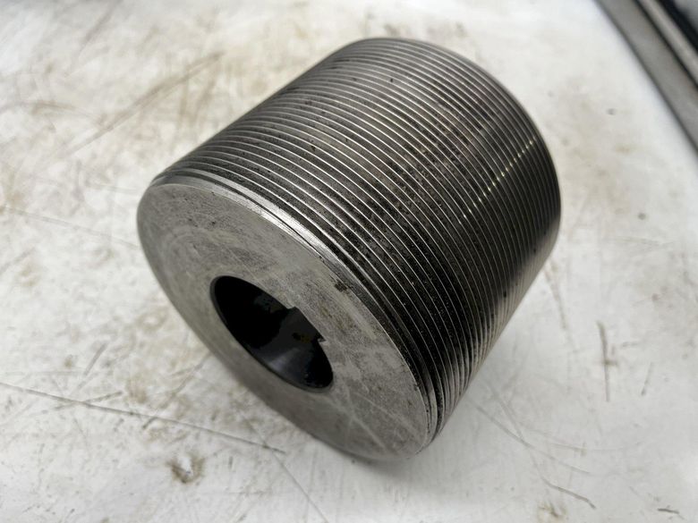 (2) 1.000-8 UNRC INFEED DIE DIA 5.497 / 593609 CENTRAL 36670: stock 16368