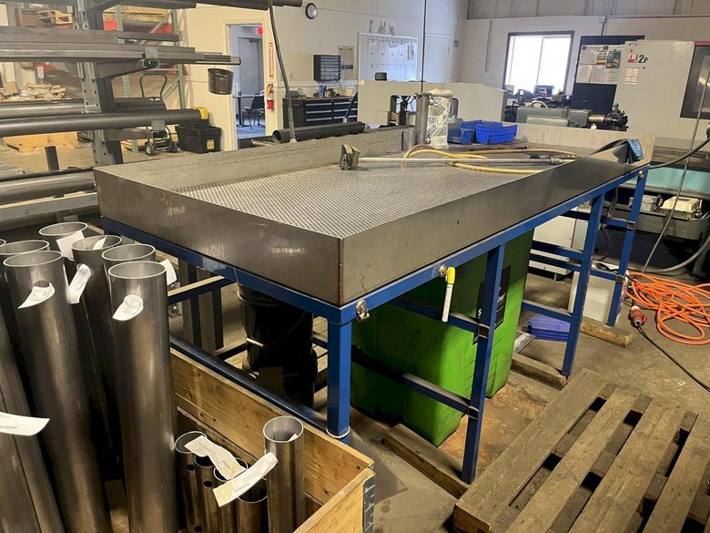 40" X 100" X 25 GALLON WASH TABLE WITH SMARTWASHER MODEL 25-2 HEATED POWER PUMP: STOCK #16206