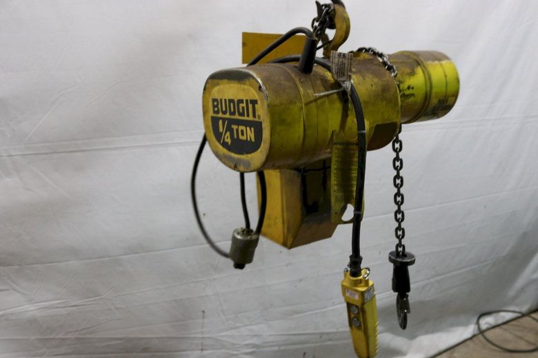 1/4 TON BUDGIT ELECTRIC POWERED CHAIN HOIST : STOCK #11990