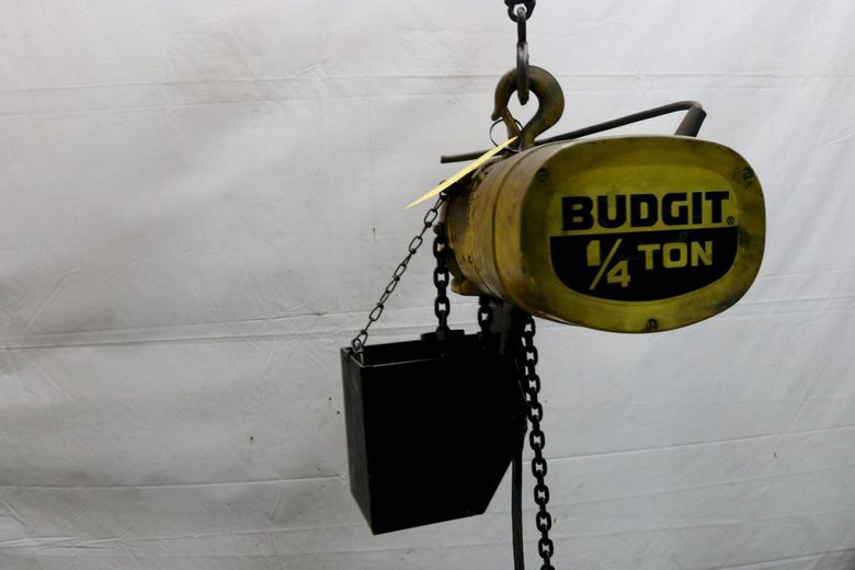 500 LB BUDGIT ELECTRIC POWERED CHAIN HOIST : STOCK #11985