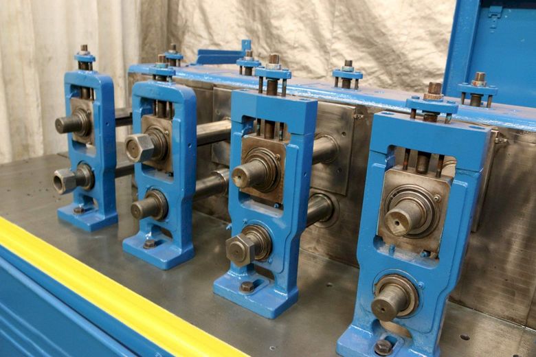 10 STAND X 2.5' TISHKEN MODEL 10HW2-1/2 ROLLFORMER: STOCK #69300