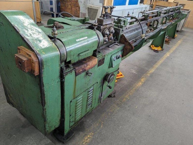 5/16" Shuster 2A4V Wire Straighten & Cut Off Machine
