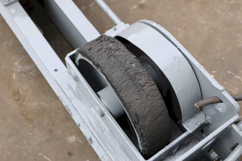 15 TON PANDJIRIS PR-30/10 POWERED TANK ROLLS: STOCK #70336