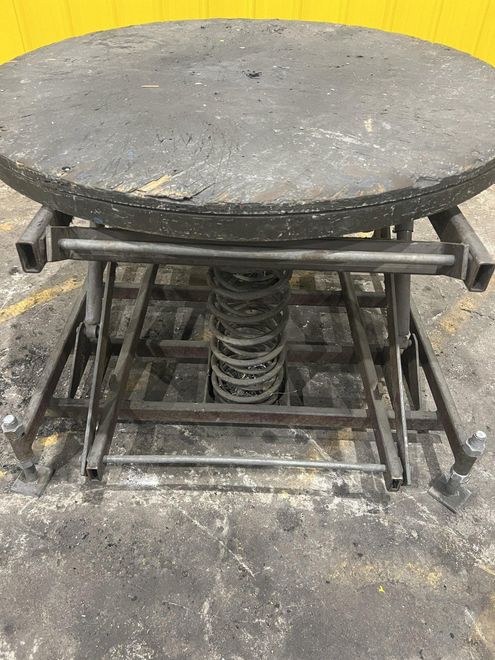 43" X 43" X 34" MECHANICAL SPRING LIFT TABLE: STOCK #20137