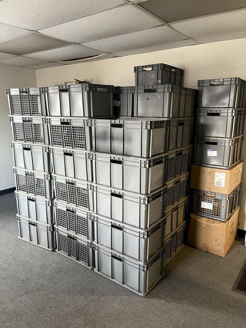 22" X 14" X 12" AKRO MILS PART #37-672 PLASTIC BINS: STOCK #16205