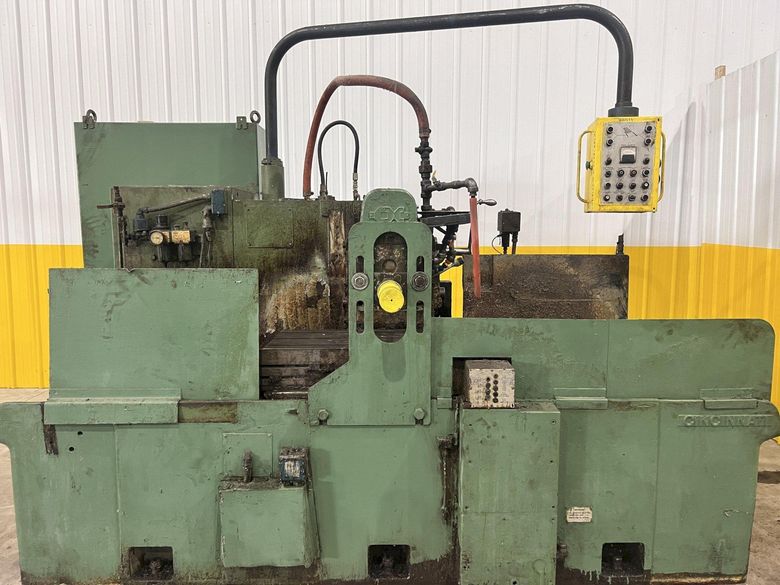 12" x 60" CINCINNATI MODEL #215-153 PLAIN HYPOWERMATIC HORIZONTAL BED-TYPE MILL / MILLING MACHIN