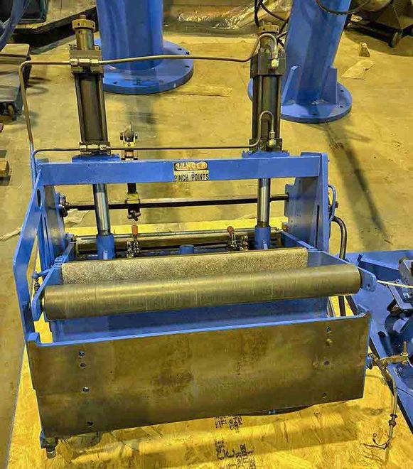 Tension Stand, Ruesch, 32" Wide
