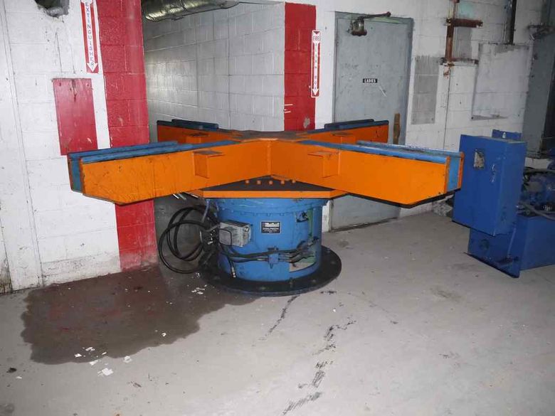 20,000# x 36" Coiltech 4 Arm Turnstile