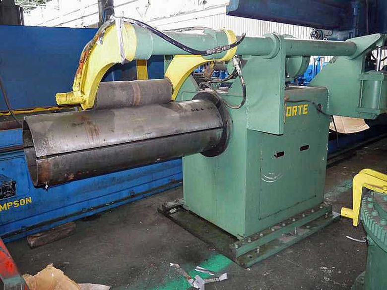 20,000# x 52" Forte Mandrel Type Uncoiler