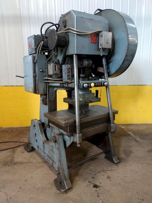 60 TON L & J MODEL #W60 OBI PRESS, 2.5" STROKE: STOCK #12978
