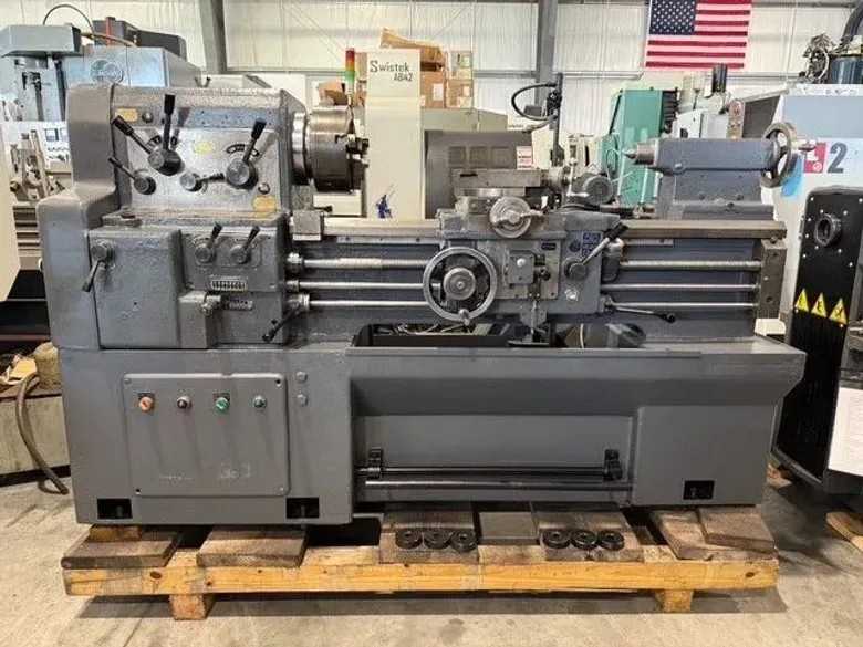 YAM 17” x 33” Engine Lathe Cadillac Mori #7563