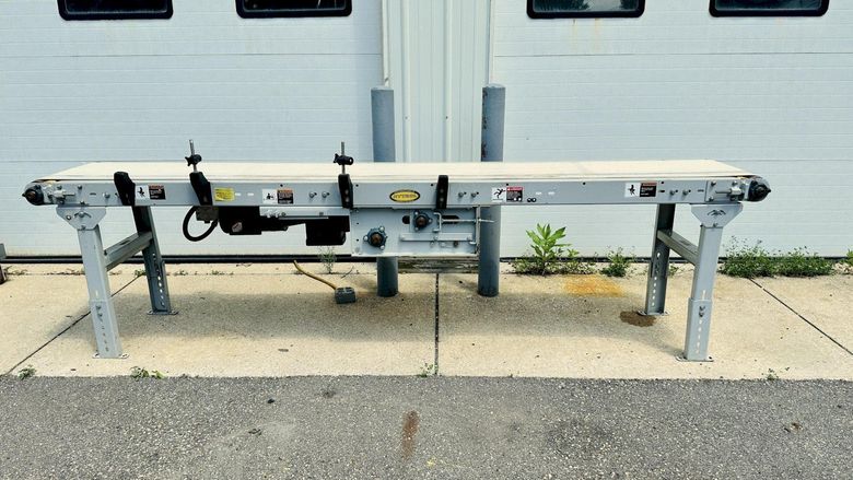 Hytrol Conveyor  |  16” x 114” Flattop Belt