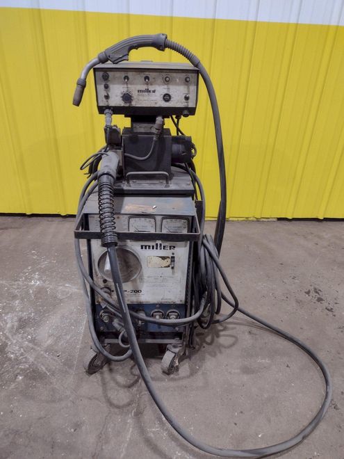 200 AMP MILLER  MODEL #CP-200 WELDER WITH MILLER WIRE FEEDER: STOCK #19660