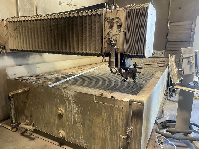 Flow I-6012 IFB CNC Waterjet