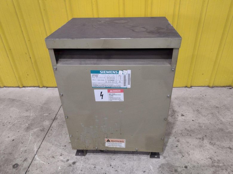 30 KVA SIEMANS MODEL #3F1Y030 480 V - 240V ELECTRIC TRANSFORMER: STOCK #23298